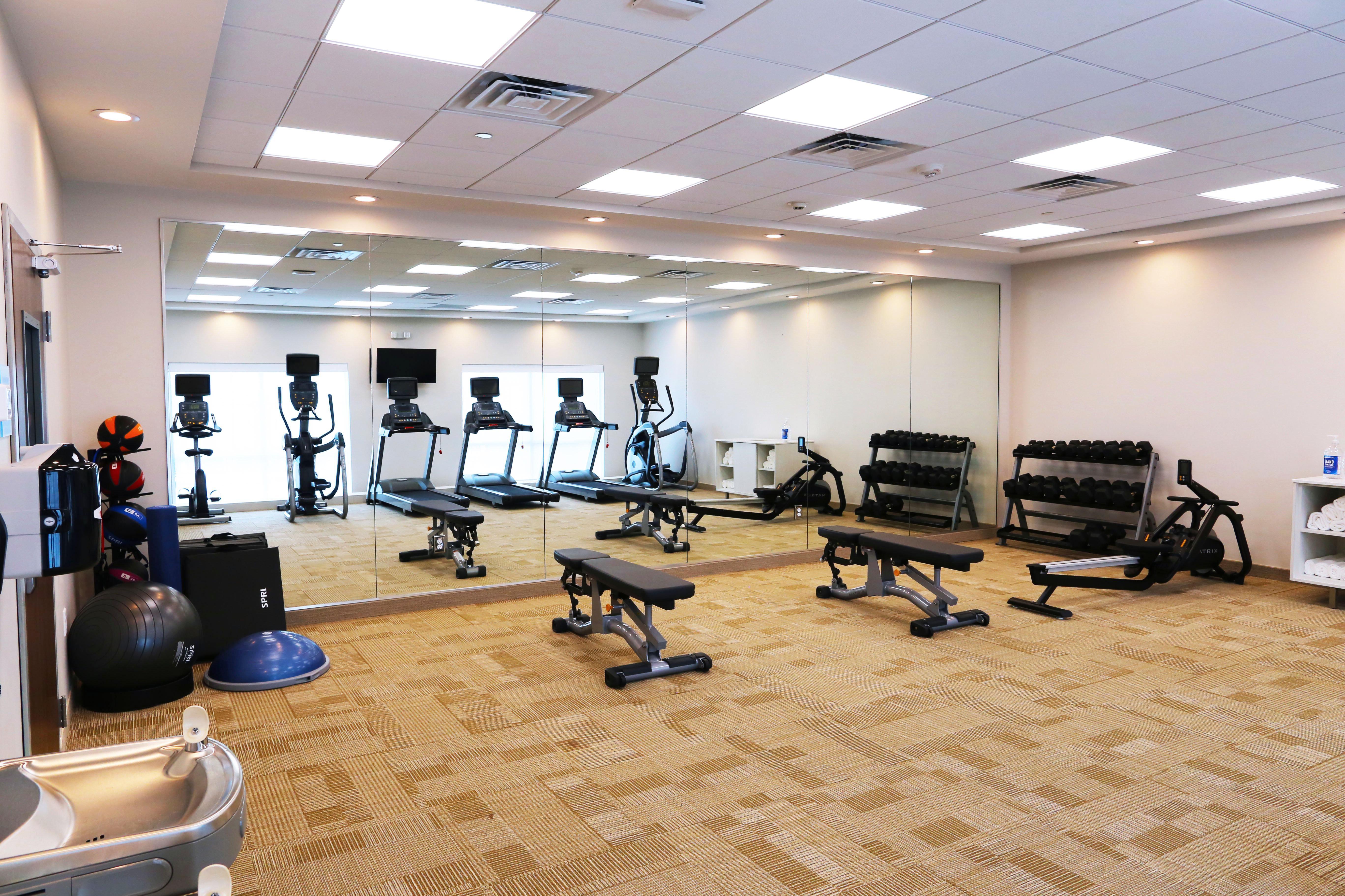 Holiday Inn Express & Suites - Houston Iah - Beltway 8 By Ihg Aldine Екстериор снимка