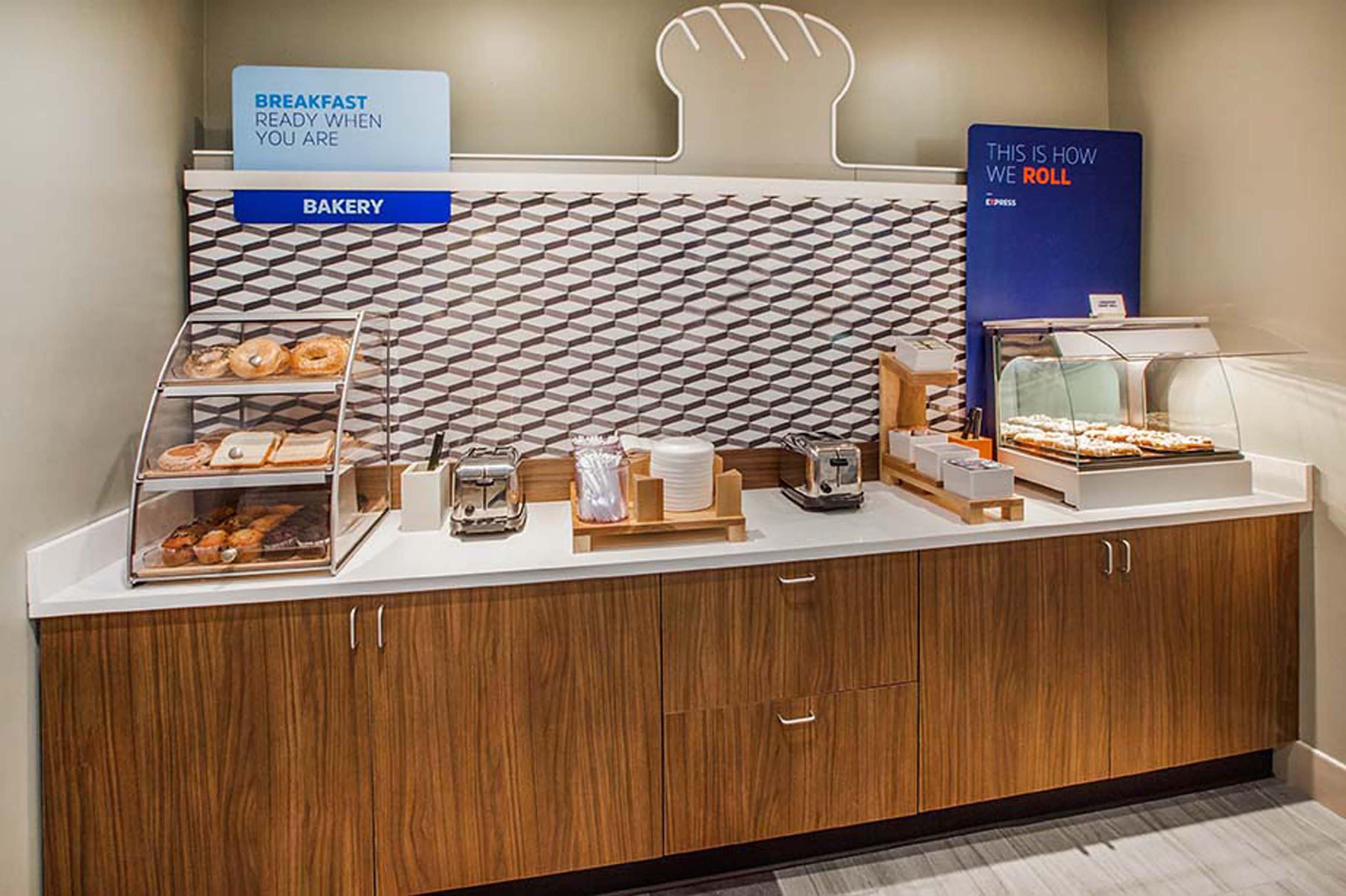 Holiday Inn Express & Suites - Houston Iah - Beltway 8 By Ihg Aldine Екстериор снимка