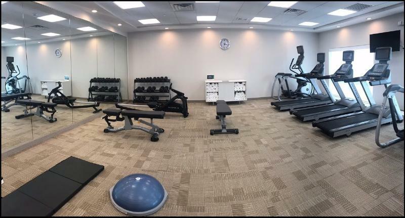 Holiday Inn Express & Suites - Houston Iah - Beltway 8 By Ihg Aldine Екстериор снимка
